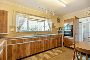 Photo 8- click for photo gallery
